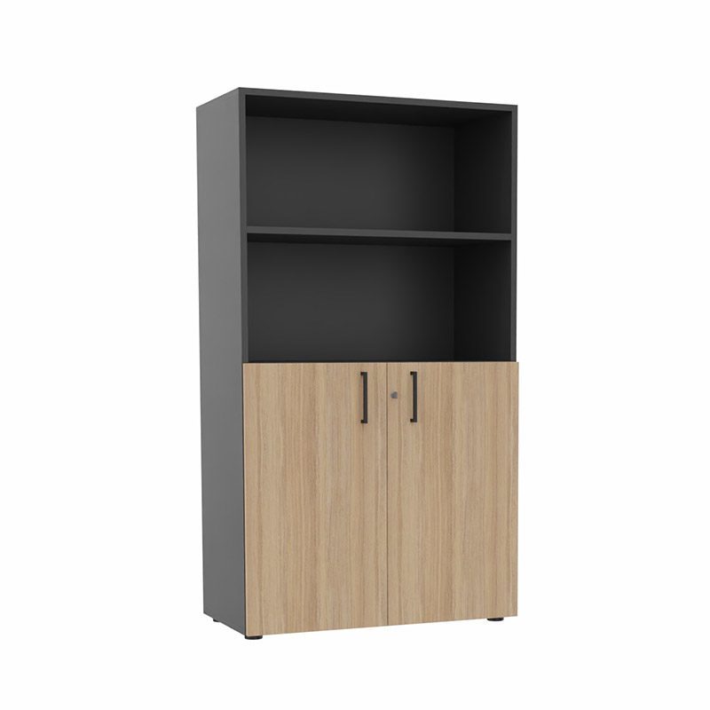 Sort hylle med dører i eik